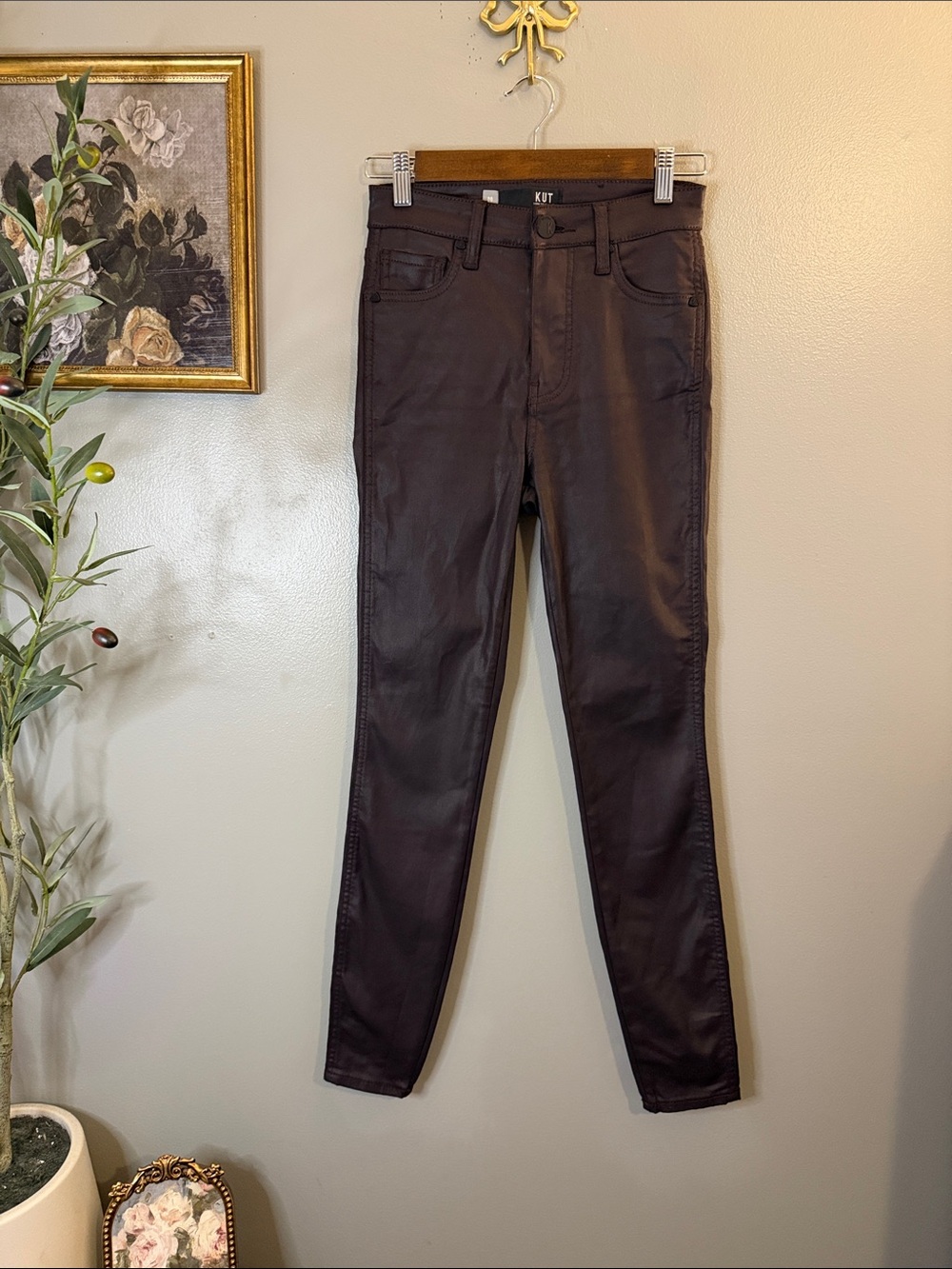 KUT From The Kloth Size 00 Brown Coated Skinny Jeans Stretch Pants - Picture 2 of 7